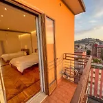 Attici Alba E Tramonto Ospedale E Vista